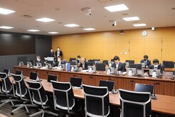 写真：会議の様子1